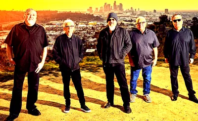 Los Lobos